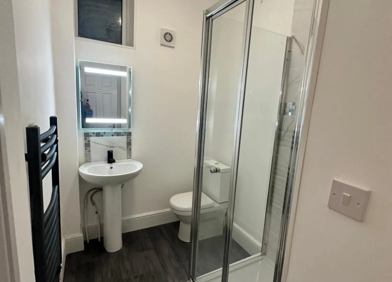 Room 8 Ng3 2Az Nottingham Aparthotel