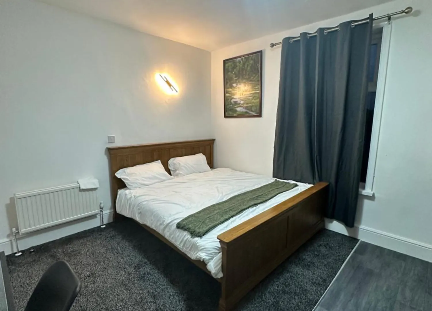 Room 8 Ng3 2Az Nottingham